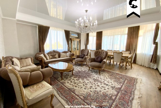 Сдается 4 комнатная квартира в центре города, Табышалиева 57.